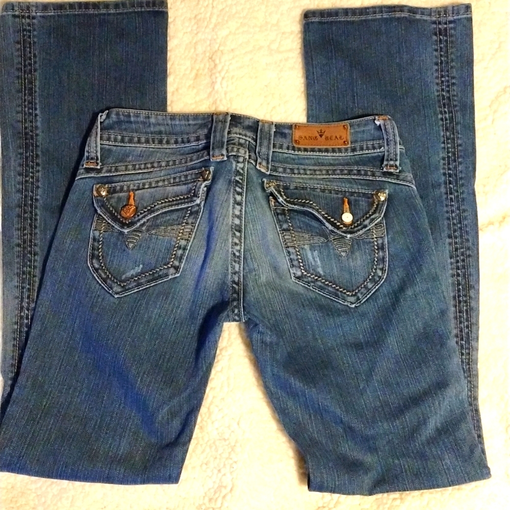 Jeans - Picture 2 of 4
